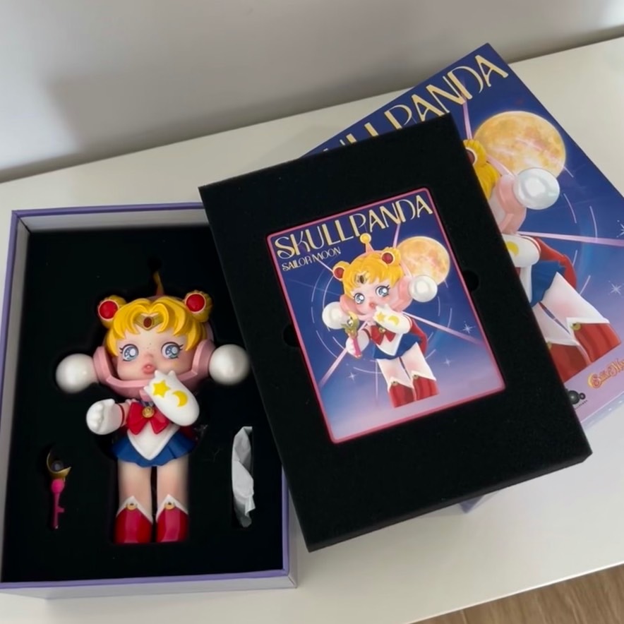POP MART 泡泡瑪特 SKULLPANDA X 美少女戰士 公仔 BANDAI  新月 18CM