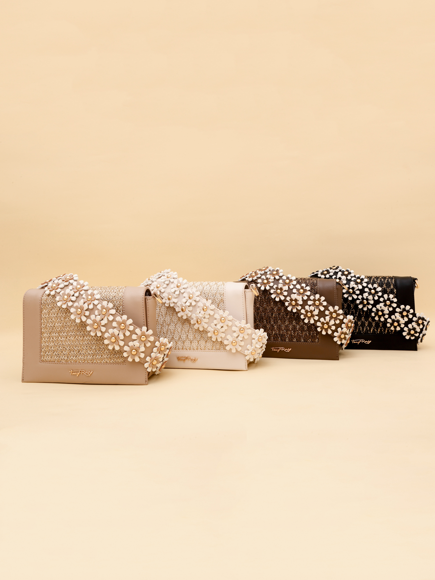 Rosy Romance Straw Shoulder bag