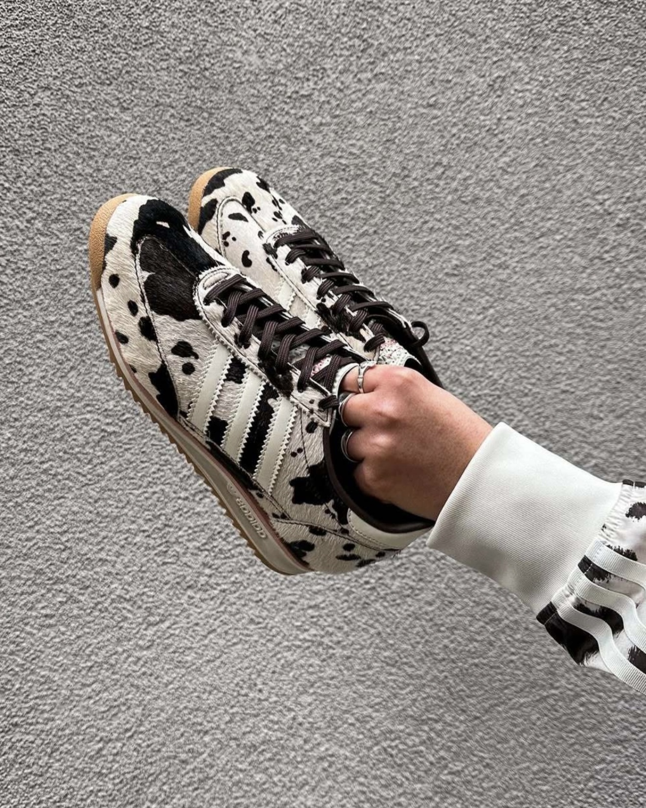 【Focus Store】預購 Adidas Originals SL72 OG Wmns "Cow Print" 乳牛紋 JR1255