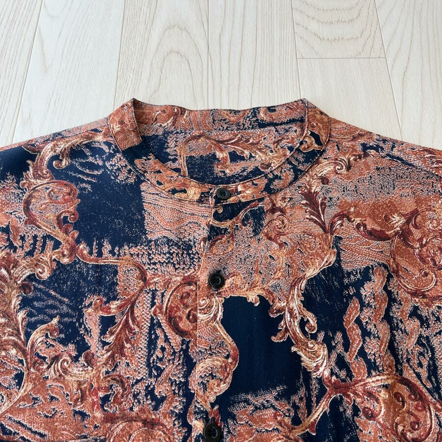 啡色藍色長袖企領花恤