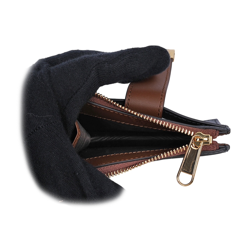 【GUCCI】Padlock 鎖釦設計附證件夾層拉鍊卡夾包/零錢包(烏木色/黑色)779804 KLQIG 8575