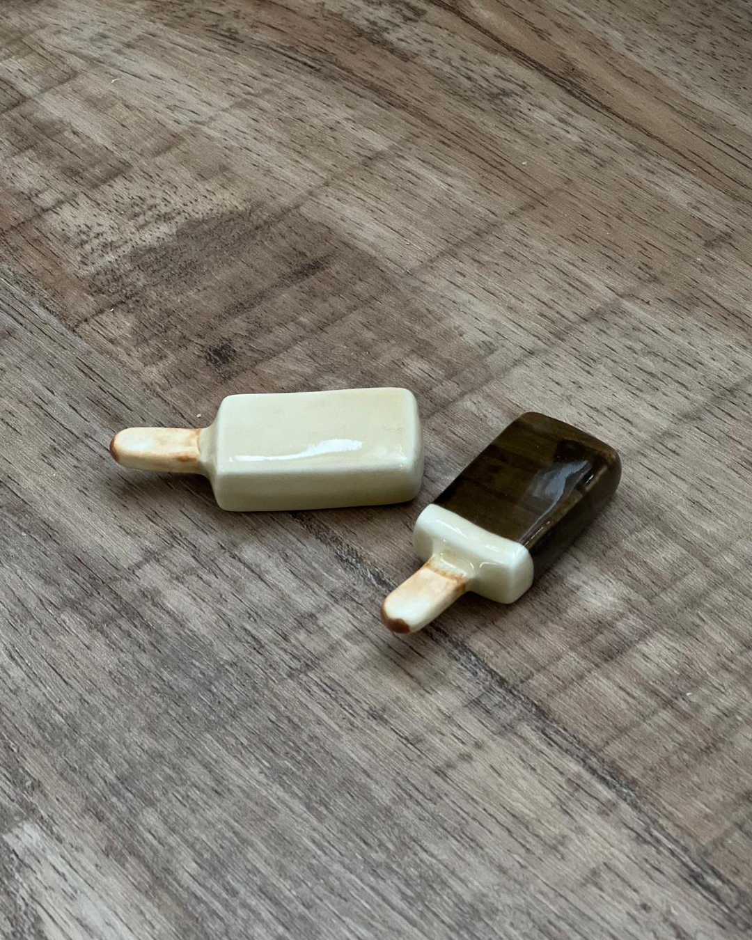 有田燒 手繪冰棒 筷子托(雲呢拿 & 朱古力)｜伊萬里燒