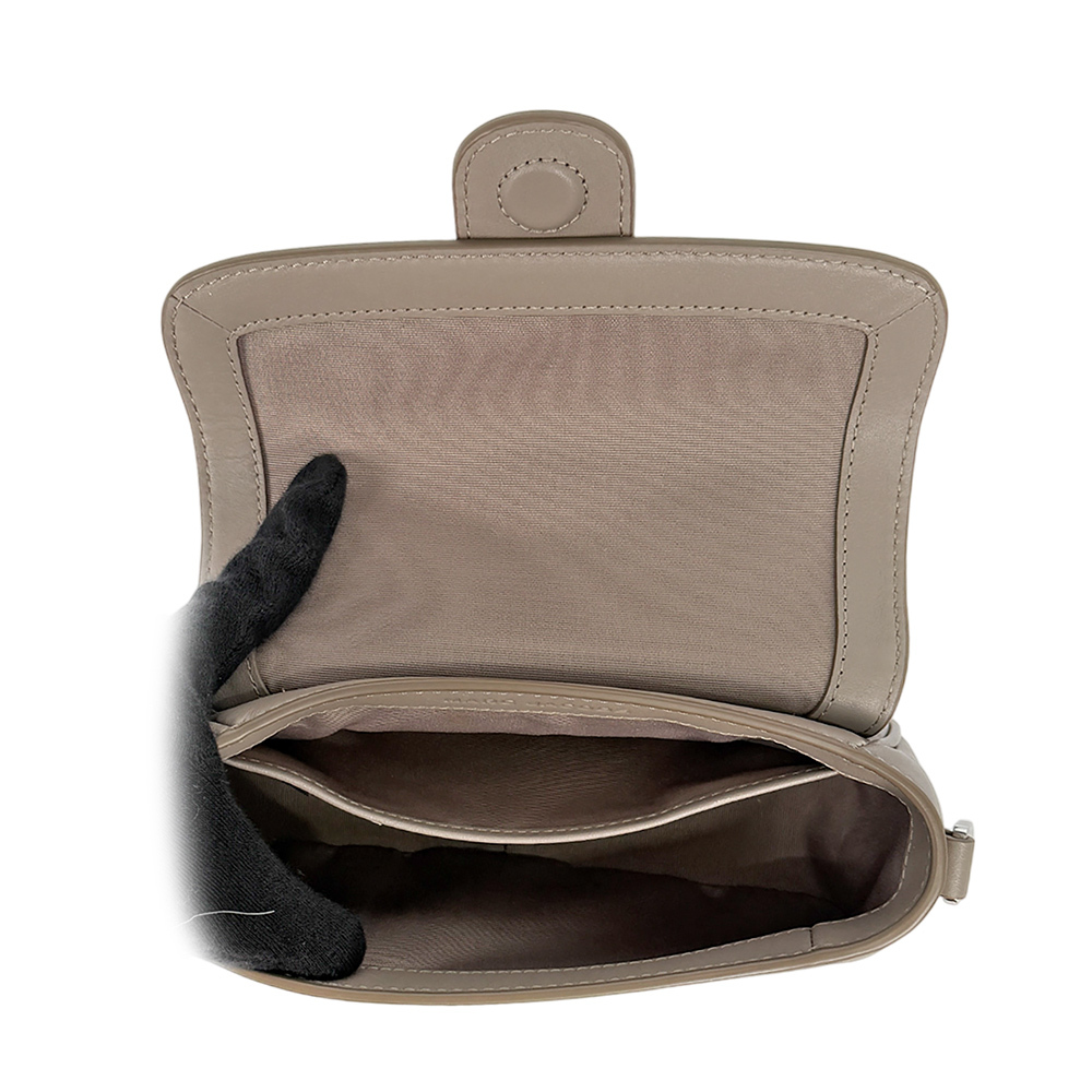 【MARC JACOBS】THE CLOVER 平滑皮革翻蓋二用包(水泥灰)2P4HSH035H02 055