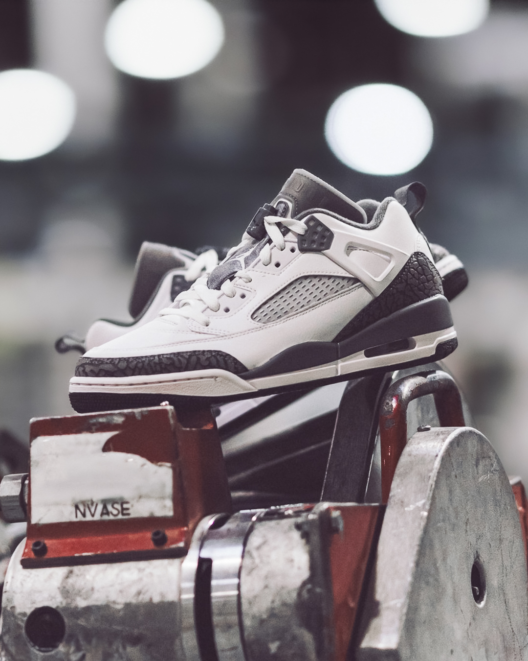 『經典融合 美國定價爆啦 💥』Nike Jordan Spizike Low “Grey” FQ1759-102