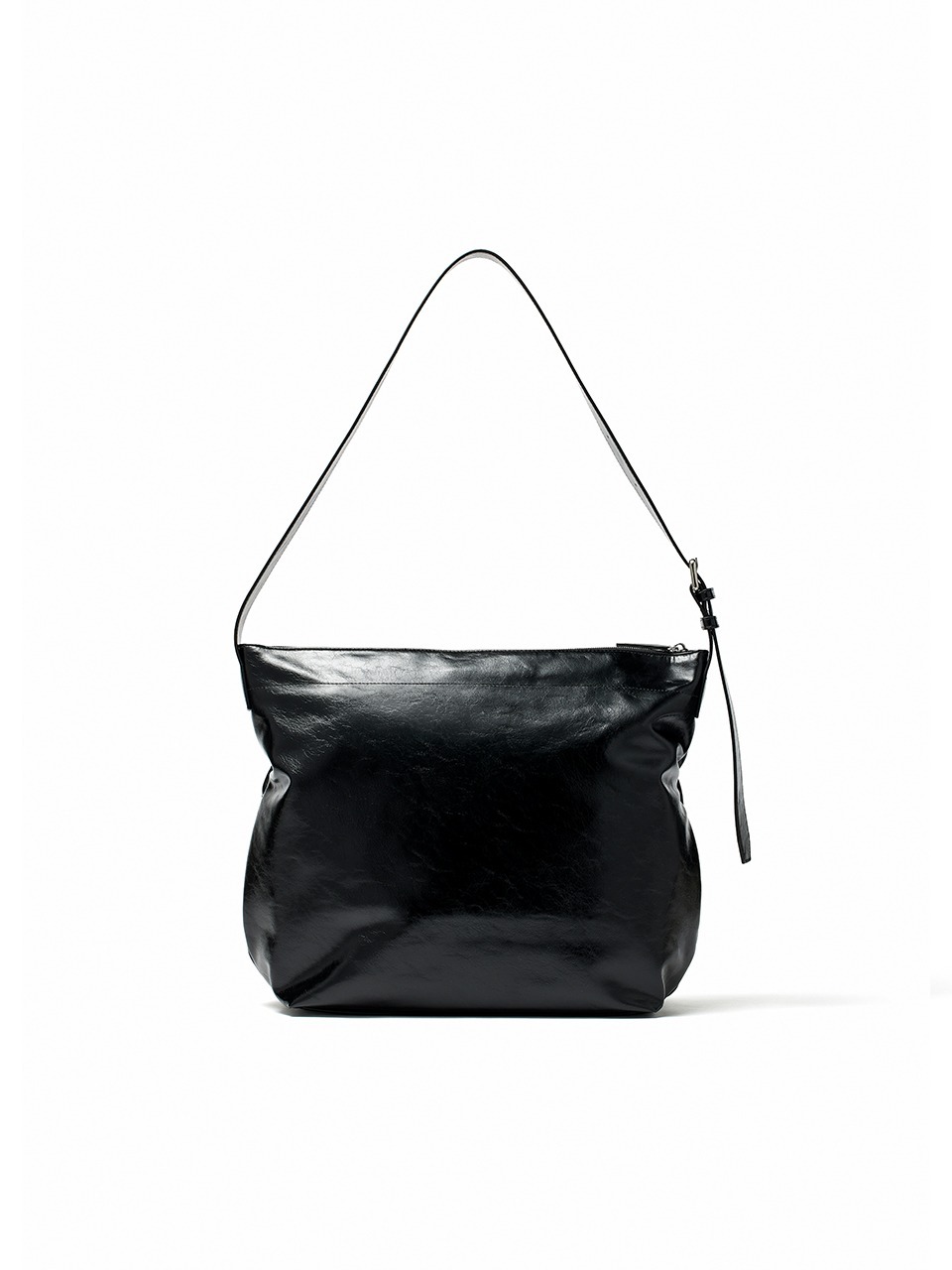 MATIN KIM) POCKET SHIRRING RIBBON BIG BAG IN BLACK MATIN KIM) POCKET SHIRRING RIBBON BIG BAG IN BLACK