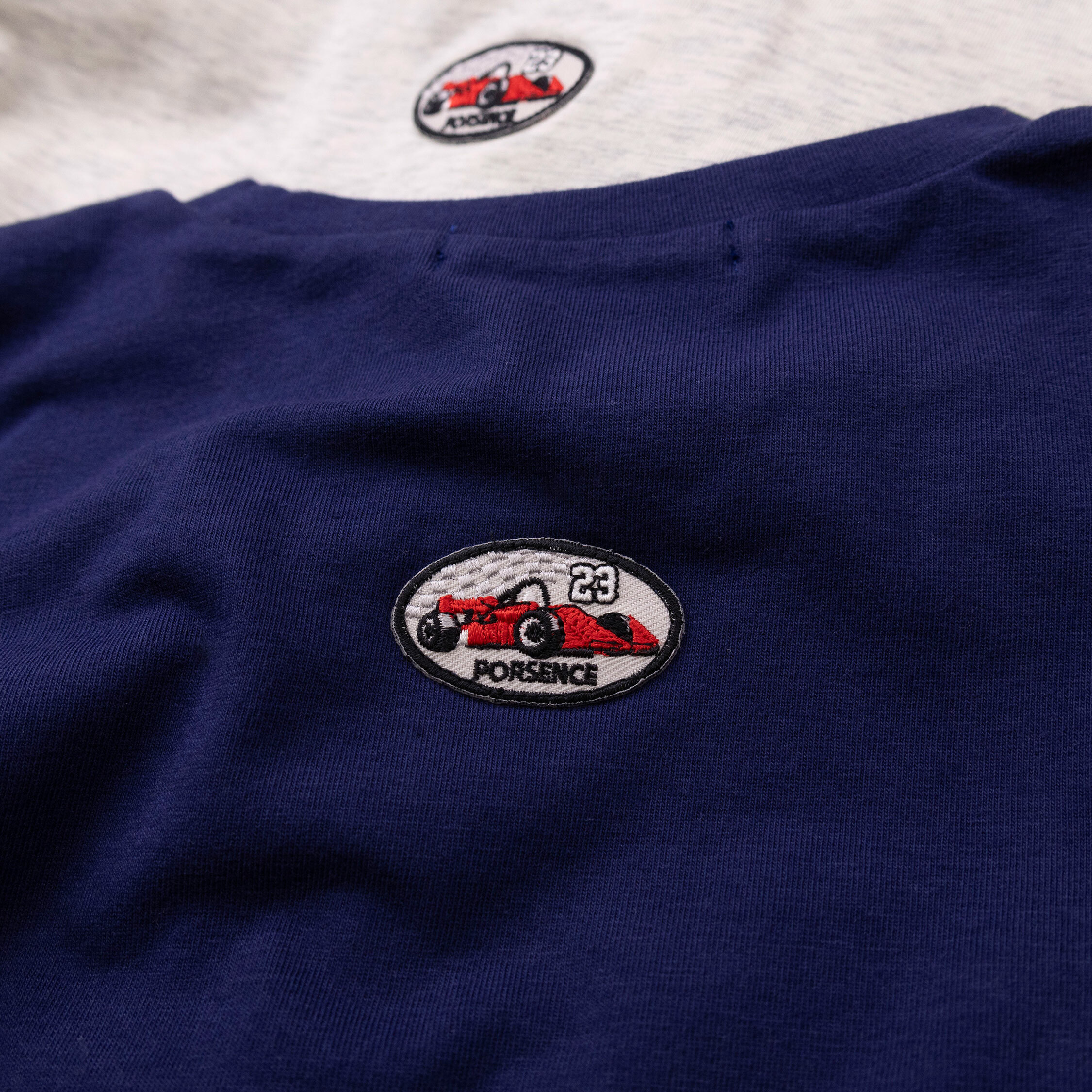 波紳士【22011】帥氣熊熊賽車反褶袖上衣＊二色