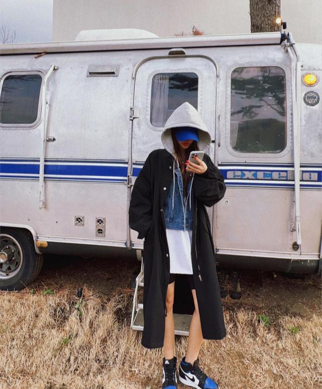 薄身修腰長版風褸(黑色)