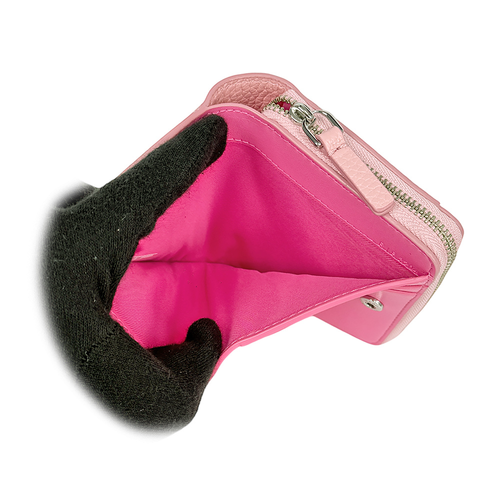 【MARC JACOBS】壓印標誌對開暗釦二折迷你短夾(蝴蝶結粉)2R3SMP044S10 669