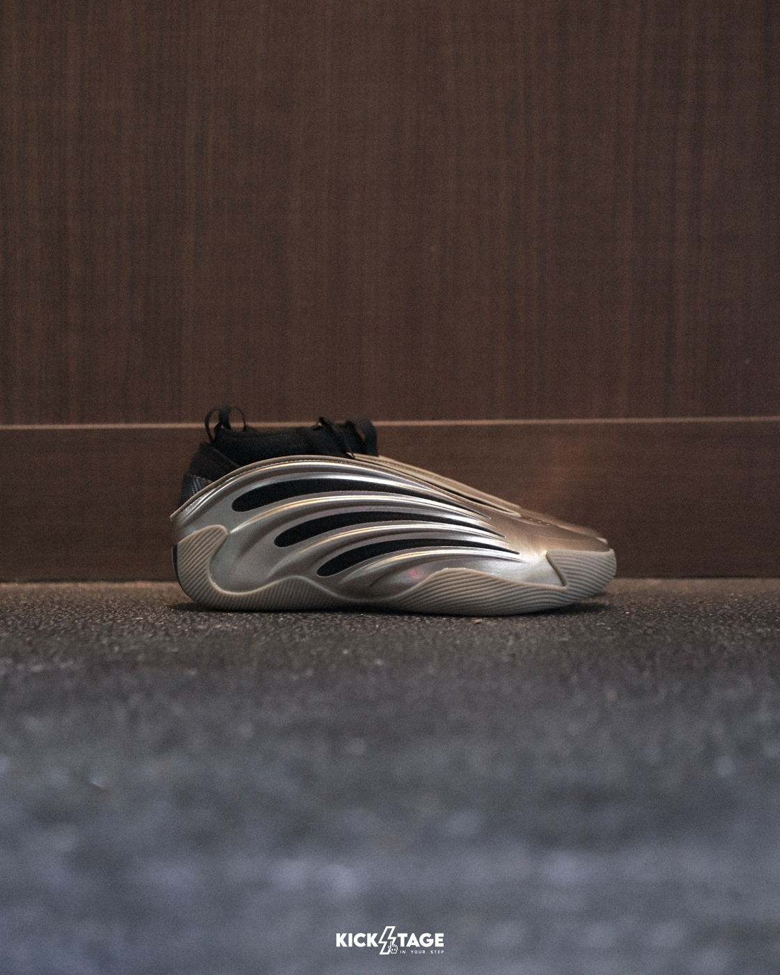 男鞋 ADIDAS HARDEN VOLUME 9 'Cyber Metallic' 香檳黑 哈登 緩震 包覆 籃球鞋【JR2506】