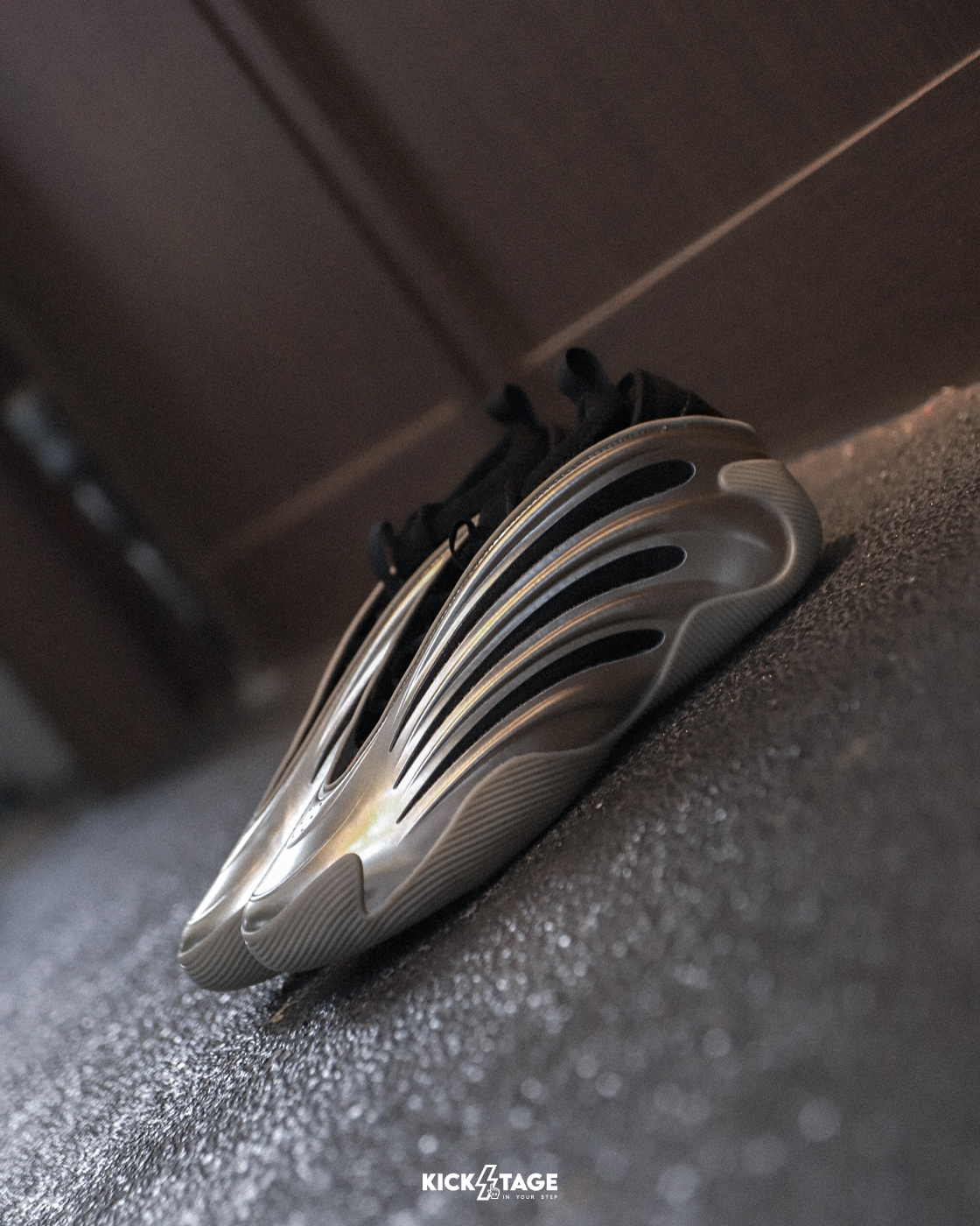 男鞋 ADIDAS HARDEN VOLUME 9 'Cyber Metallic' 香檳黑 哈登 緩震 包覆 籃球鞋【JR2506】