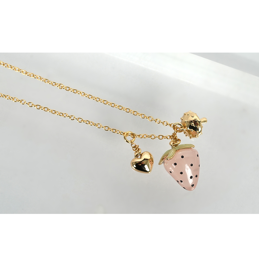 【COACH】Coach x Observed By Us 草莓/蘑菇/愛心墜飾項鍊(金色)CV262 GDMC