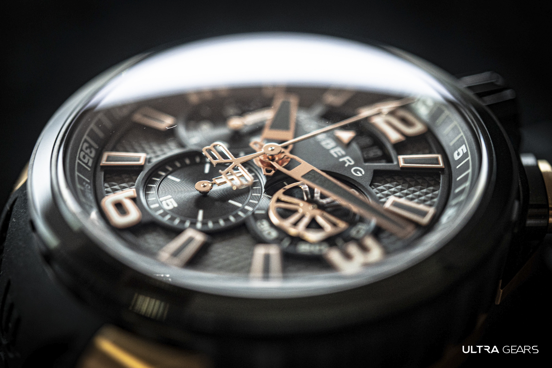 BOLT-68 Heritage 系列 復刻黑金計時碼錶