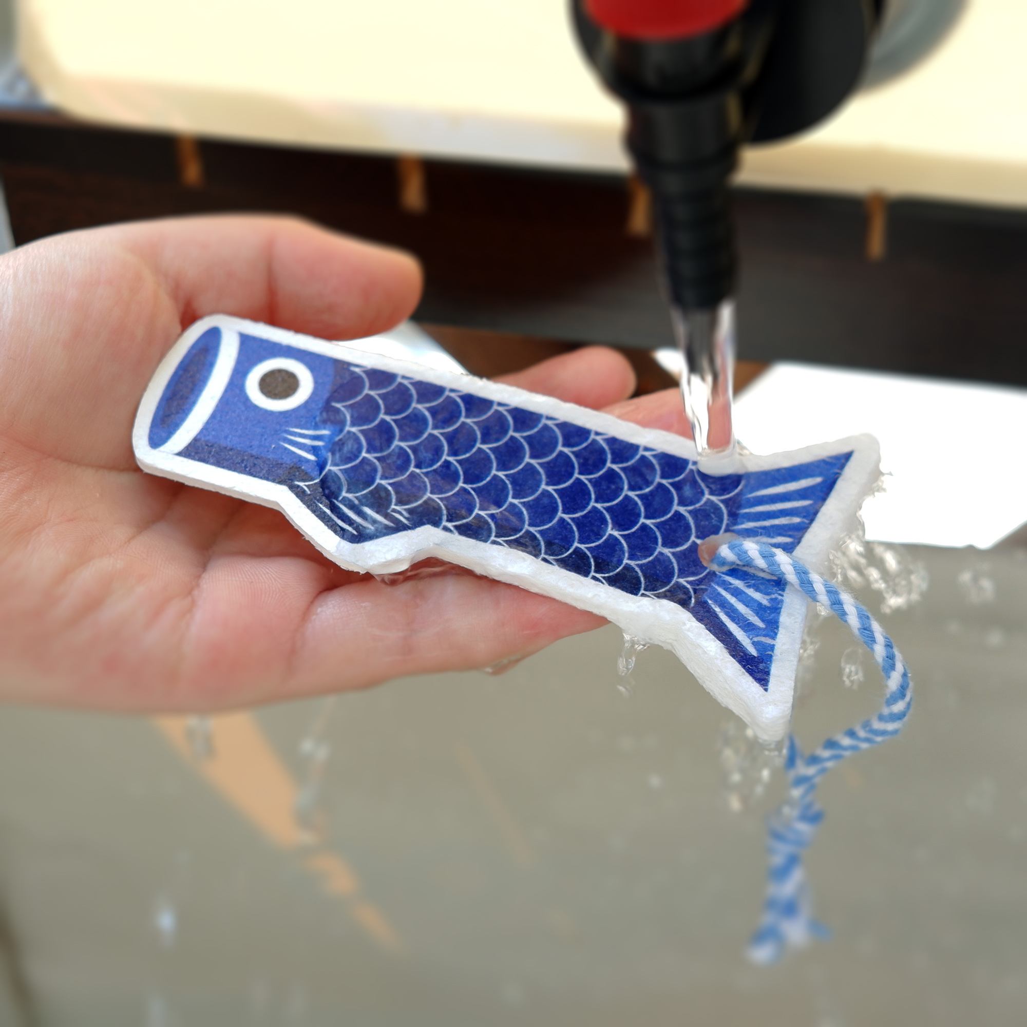 LEAFFY koinobori natural cellulose pop up sponge - blue