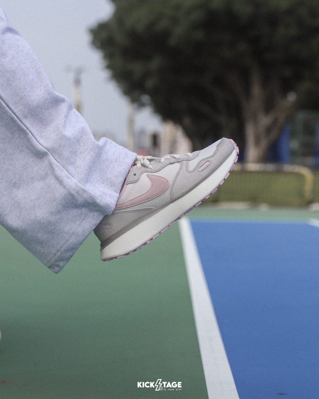 女鞋 NIKE PHOENIX WAFFLE 情人節限定 米灰粉 小SACAI 反光 麂皮 復古 運動休閒鞋【HV5993-161】scscsc 25VD