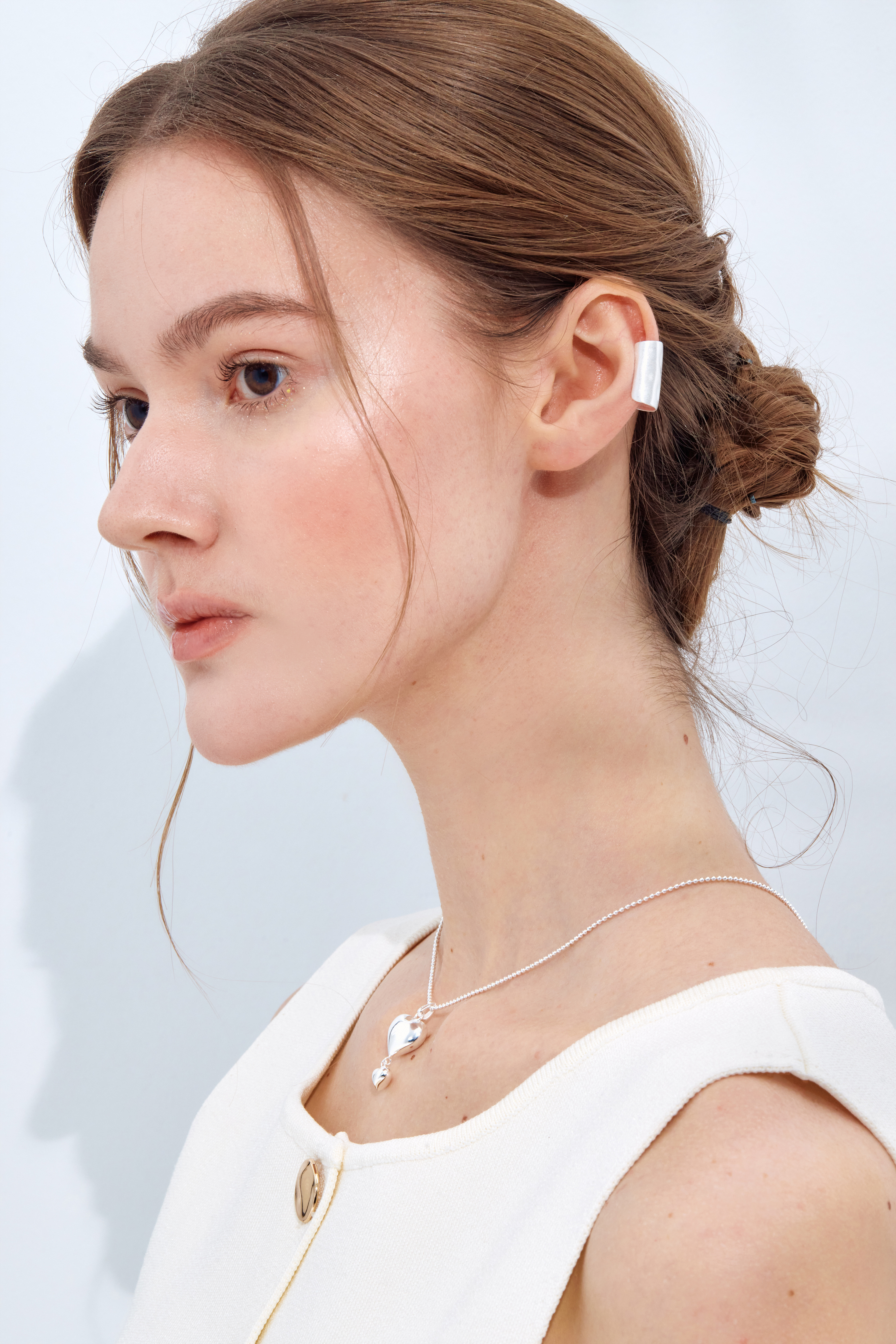 E1884  |  純銀霧面耳骨夾