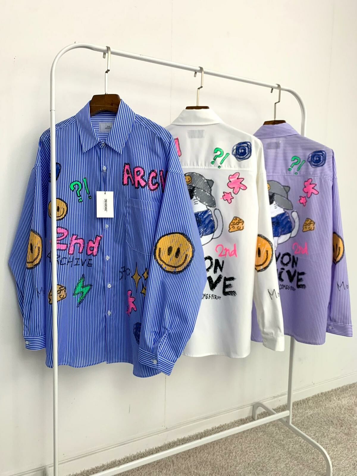 淨色/直間英文字貓仔圖案長袖恤衫 2nd-205S