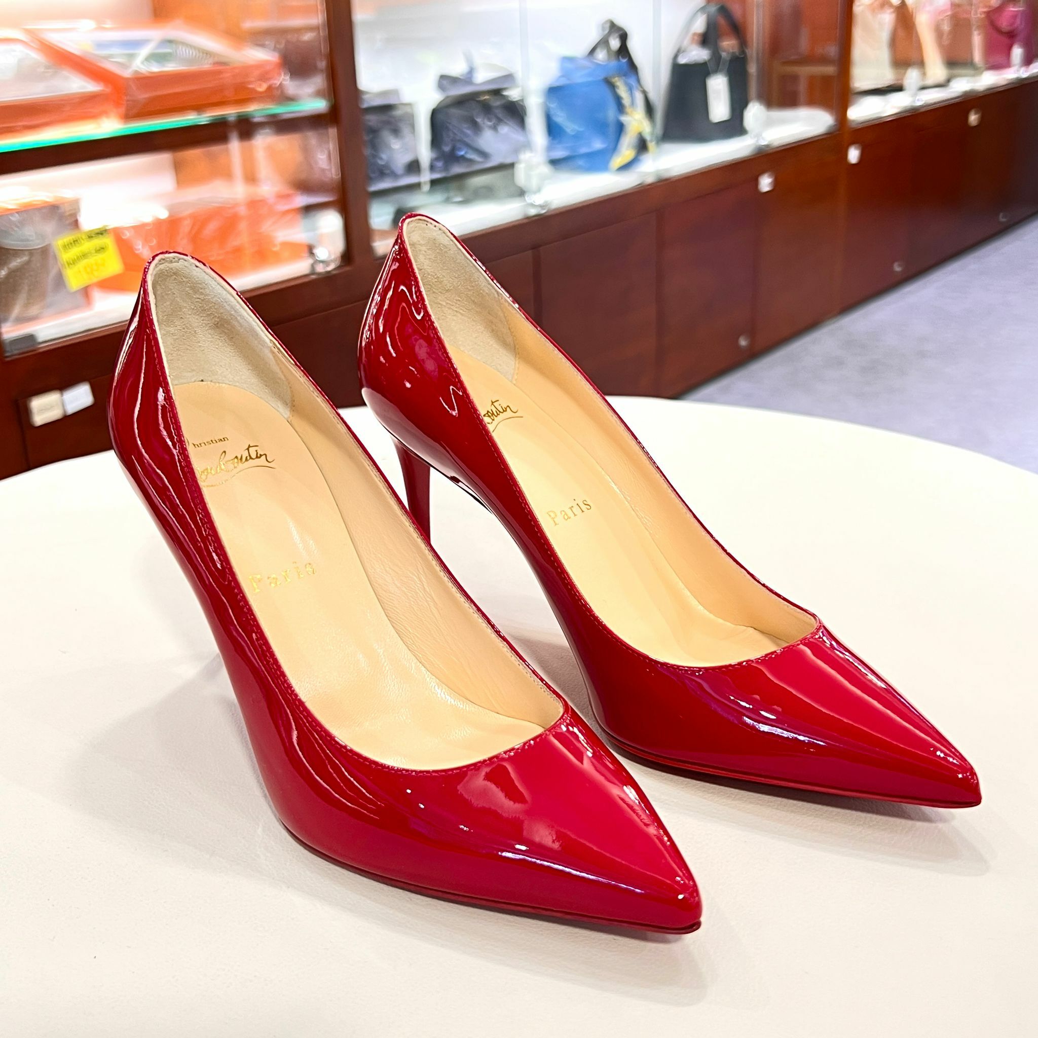 全新CHRISTIAN LOUBOUTIN高跟鞋 37碼紅色漆皮 HIGH HEEL PUMPS #BRAND NEW #香榭站正品