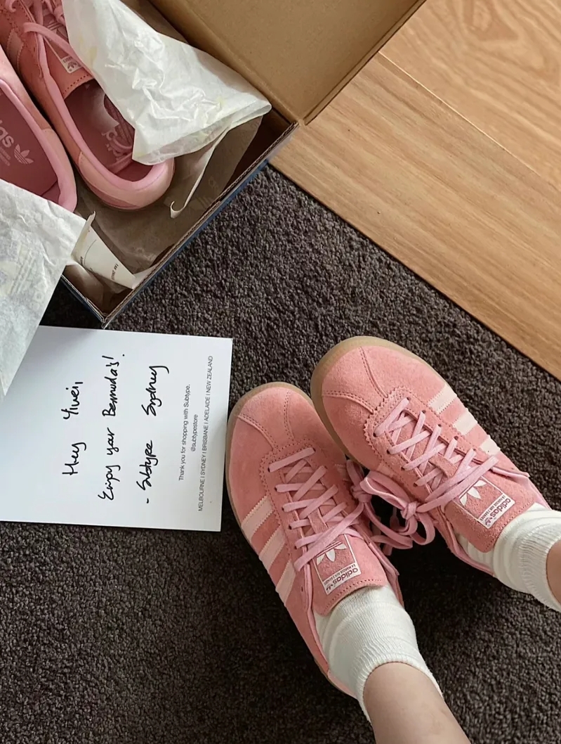 Adidas Originals Bermuda Glow Pink 梅果焦糖 粉 馬卡龍配色 德訓鞋 休閒鞋 GY7386