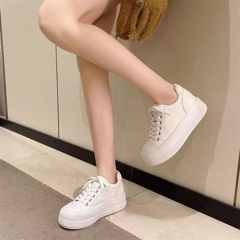 韓版牛皮內增高小白鞋