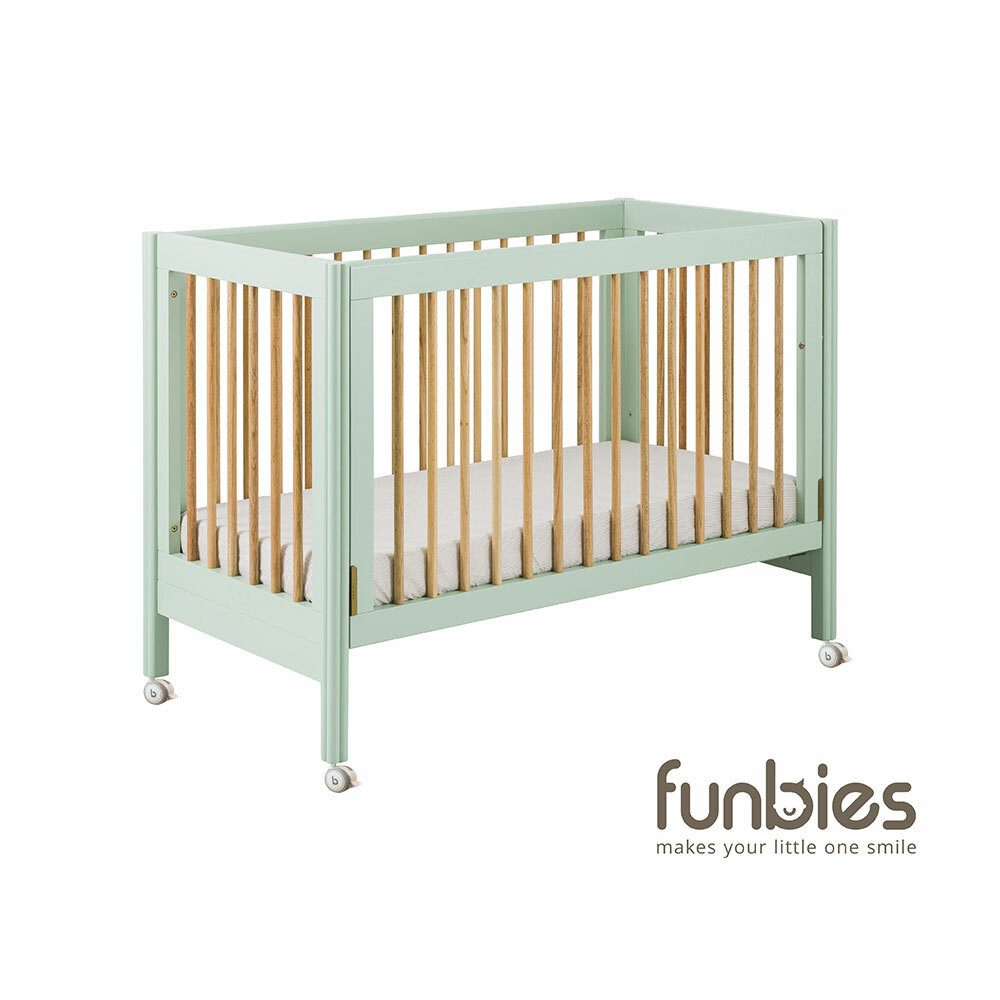 Funbies - Baby Cot Clover (Softone Green and Nature)