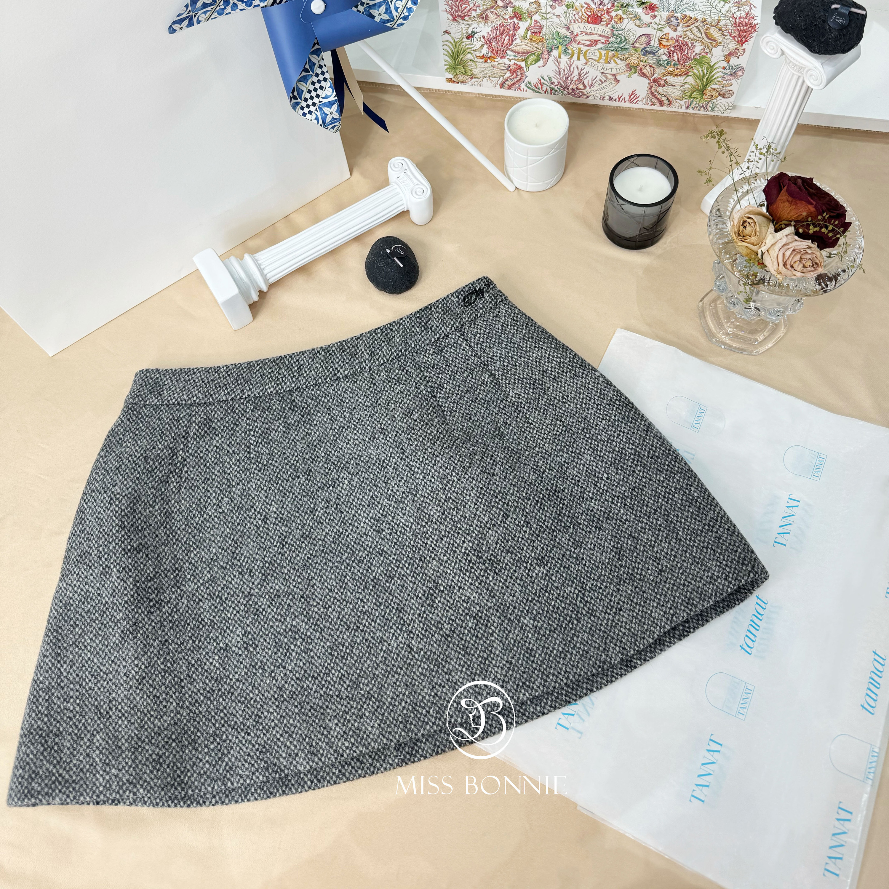 TANNAT毛料圓裙襬短裙(炭灰/CHARCOAL)