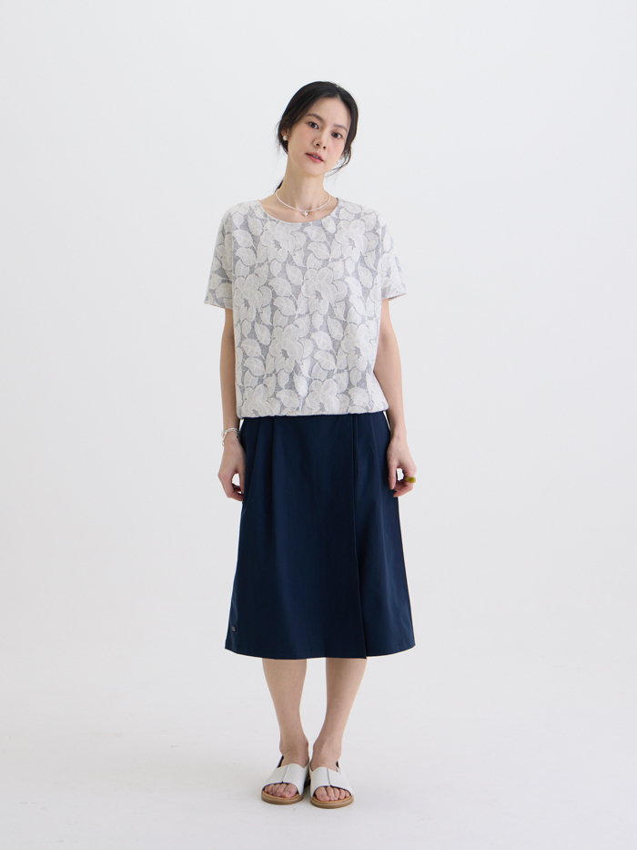 光影蕾絲花連袖上衣-日晨