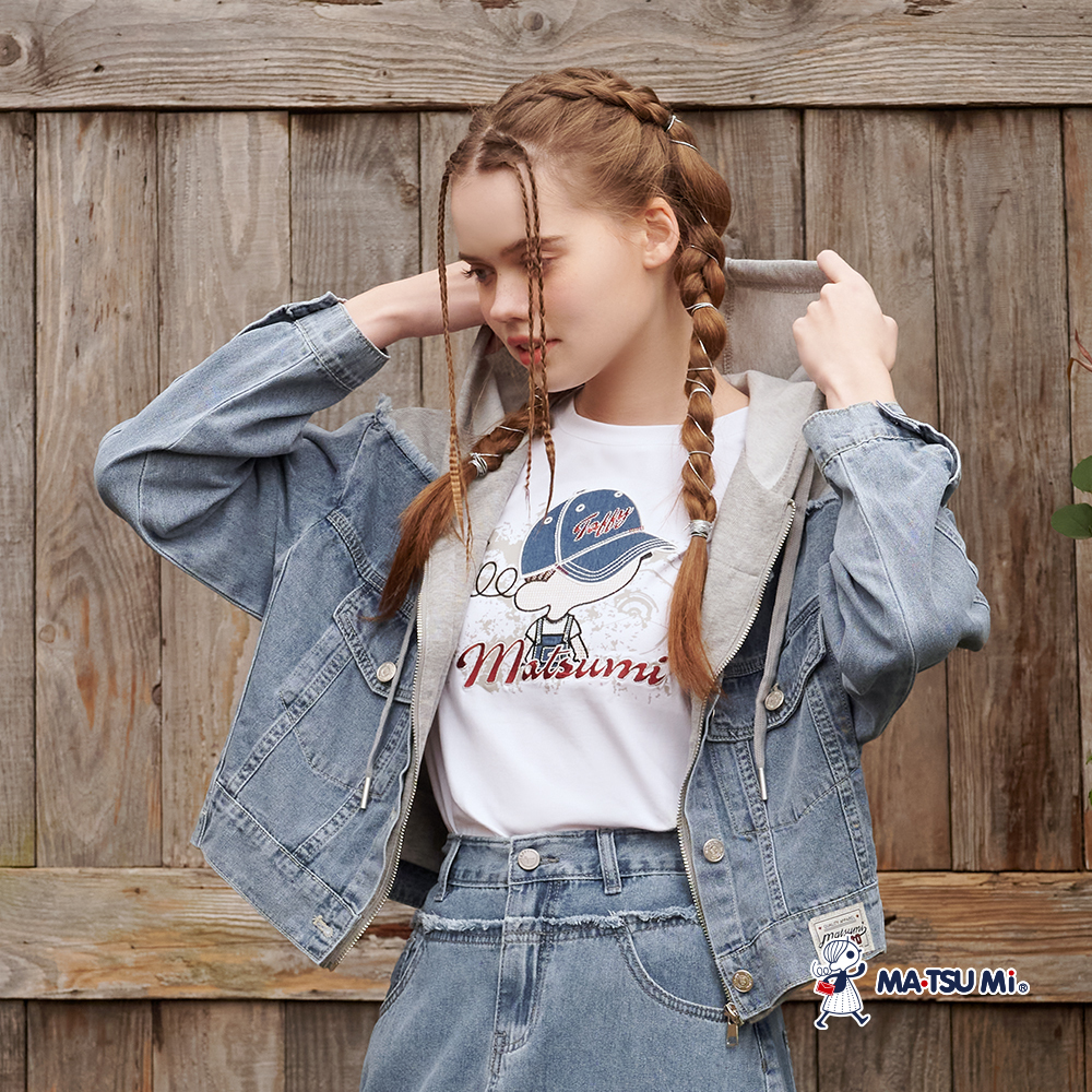 MA‧TSU Mi 聯名設計撞色牛仔拼接瑪娃圖案上衣(白.深藍)