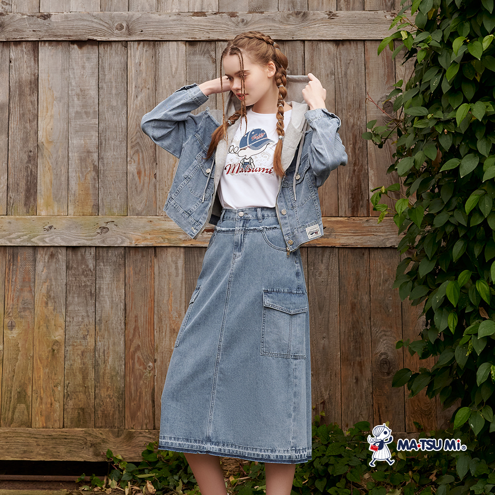 MA‧TSU Mi 聯名設計撞色牛仔拼接瑪娃圖案上衣(白.深藍)