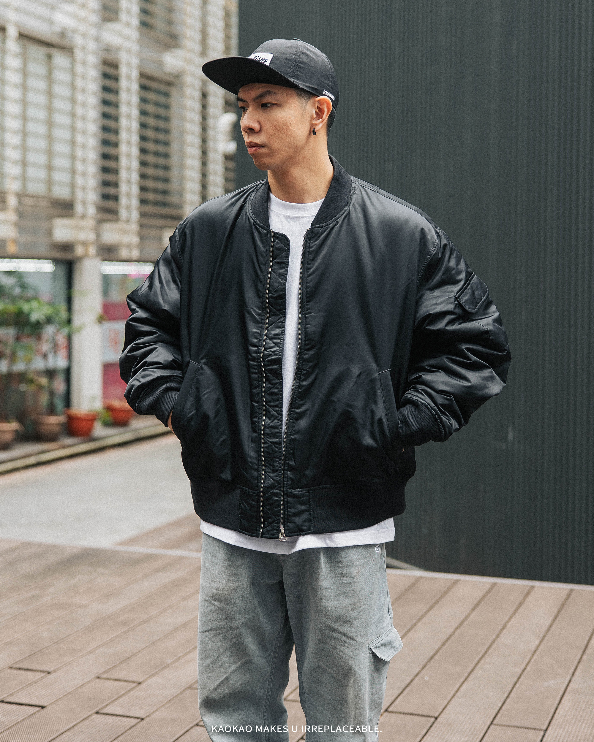 日本MONO-MART 短款 防潑水 尼龍 軍用 MA-1 夾克外套