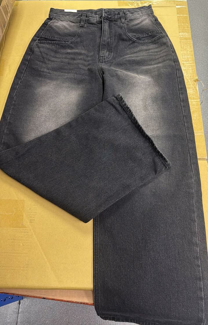 KR 韓國洗水闊身牛仔褲(此為清貨價貨品,不設退換) (K2 M352)