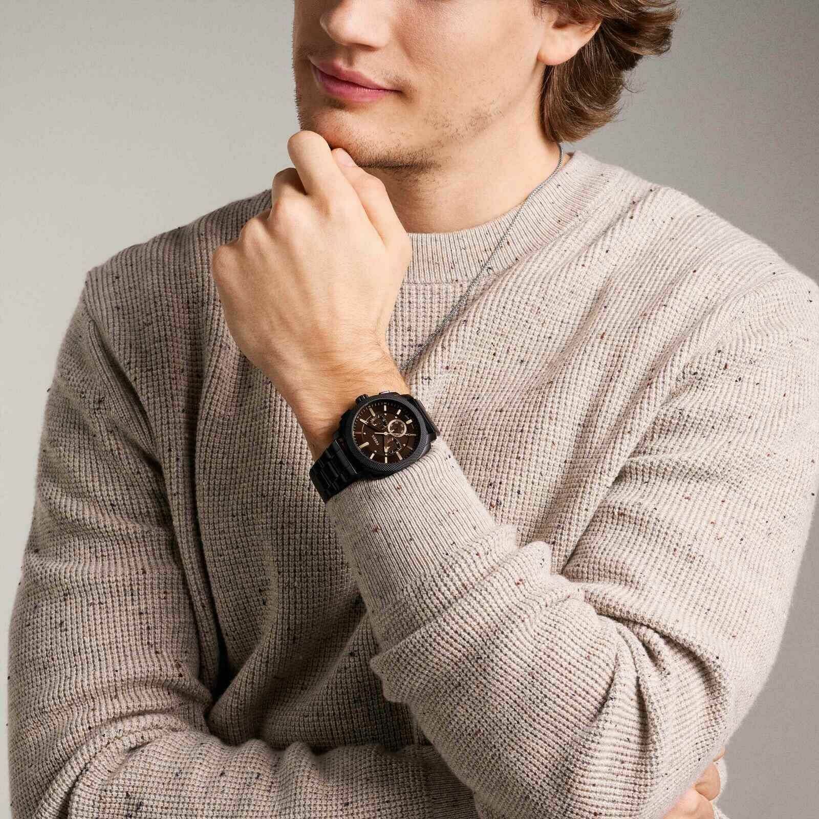 萬年鐘錶 - Fossil  簡約經典褐澤手錶 黑色不鏽鋼錶帶男錶 FS6097  錶徑44MM