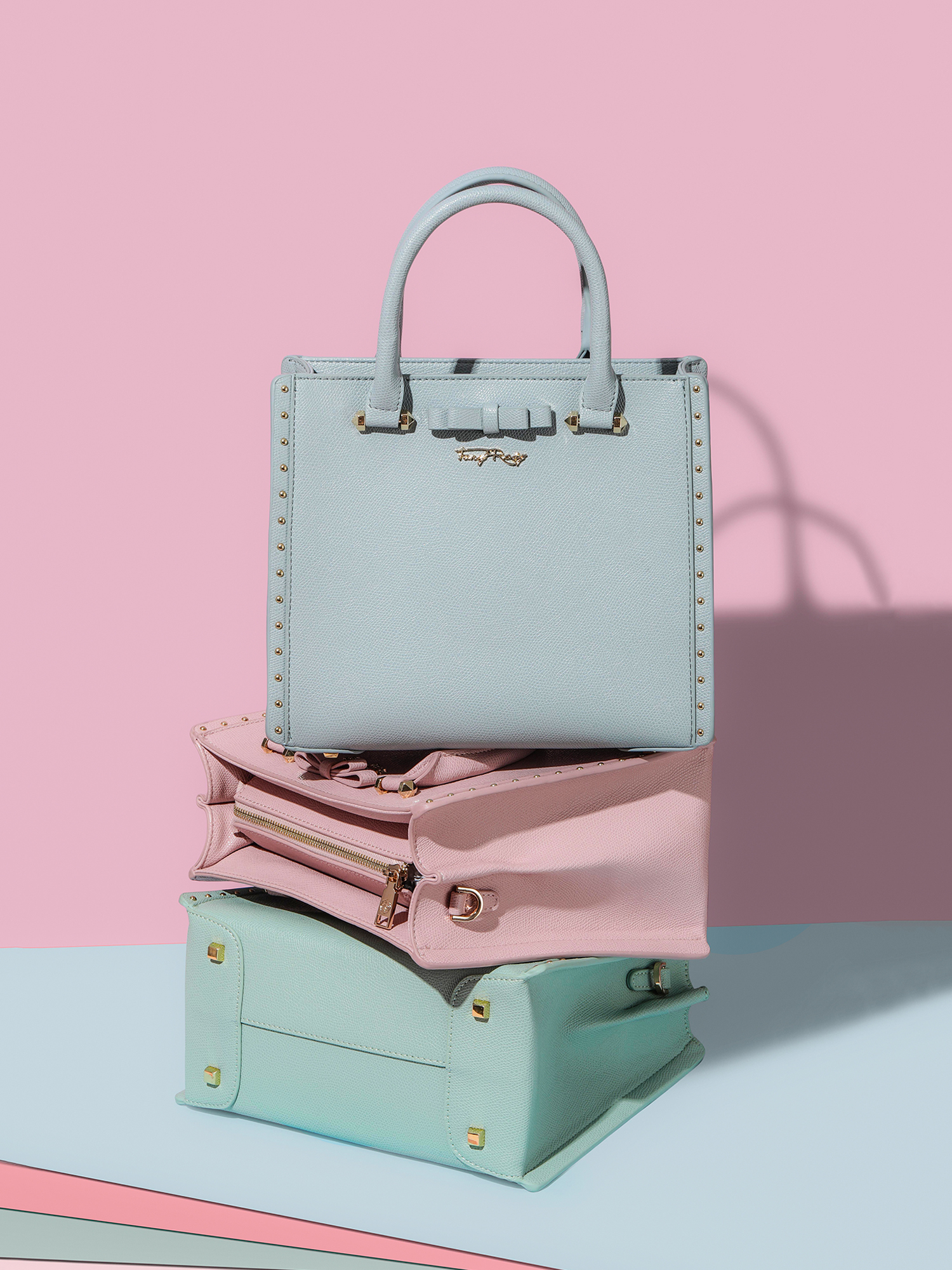 Fancy Bow Bow Stud Shoulder Bag