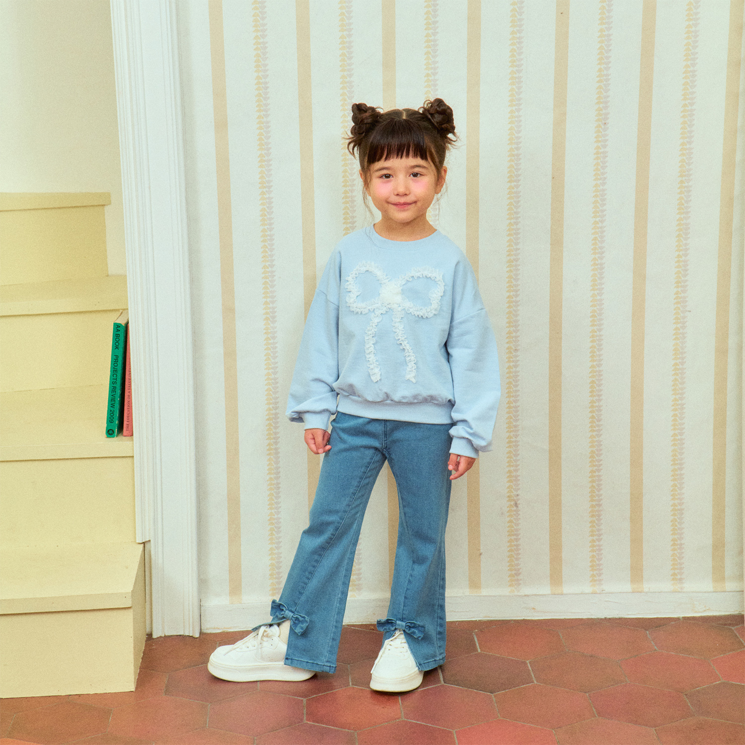 韓國 1st Blue-25春蕾絲蝴蝶結大學T-藍