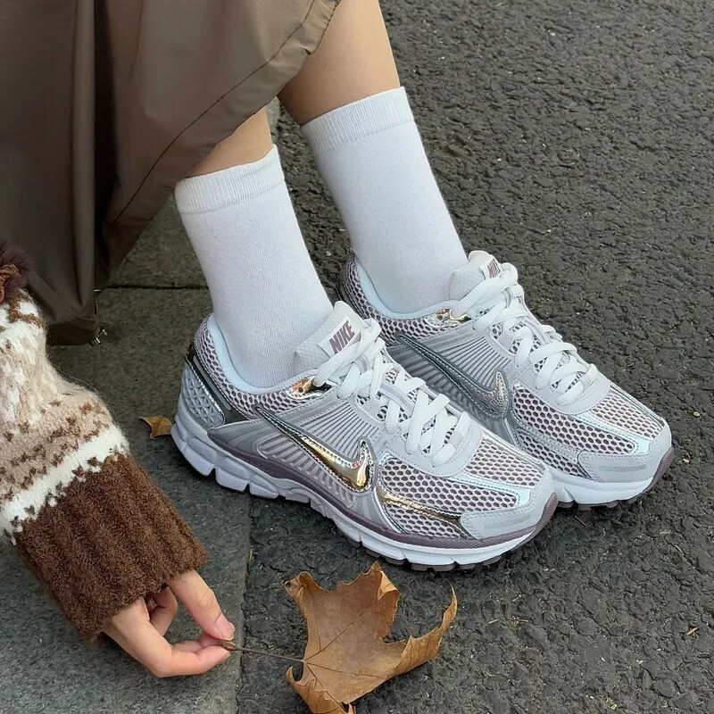 KTQ STORE ‧ Nike Zoom Vomero 5 Chrome Platinum Violet 粉紫銀鉤 灰銀 復古 HV6417-001