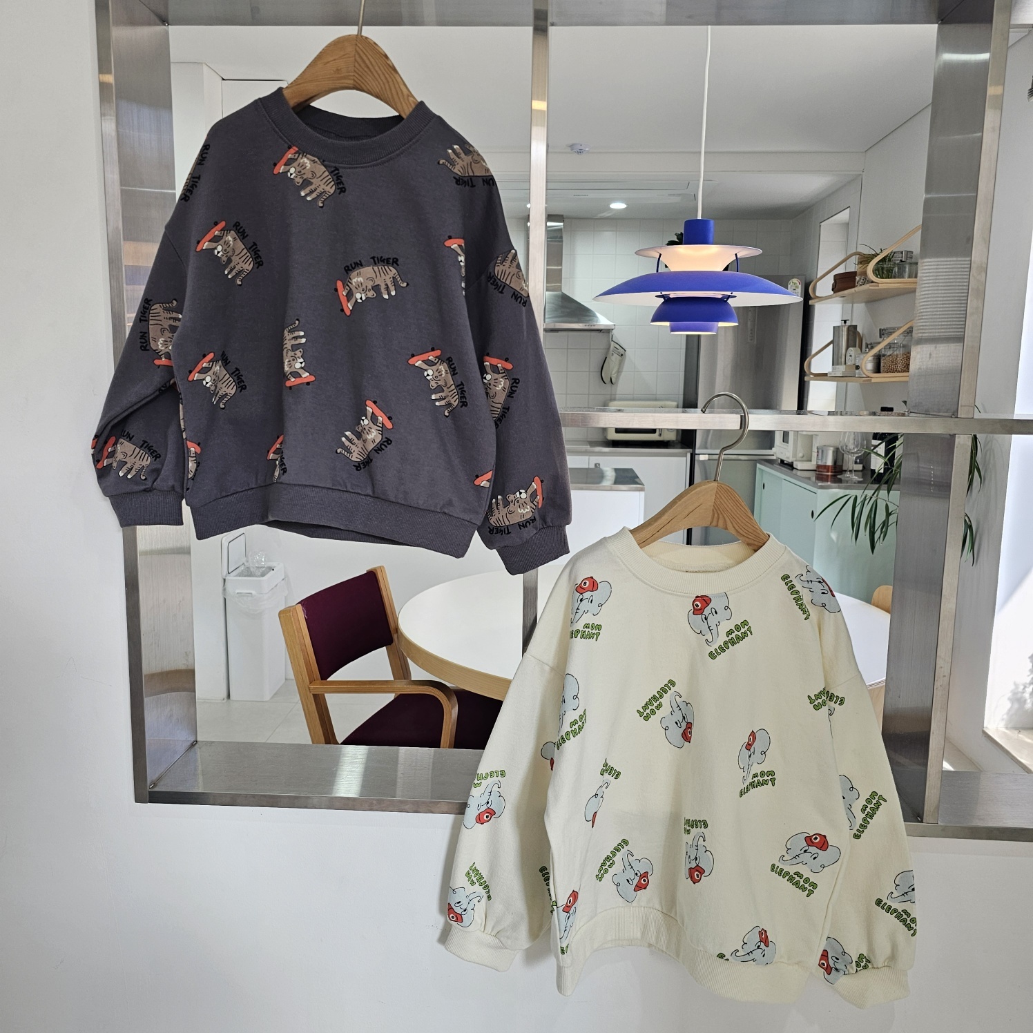 韓國 1st Blue-25春滿版動物款衛衣