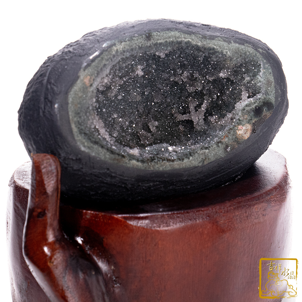 烏拉圭異象水晶洞 618g 五福臨門