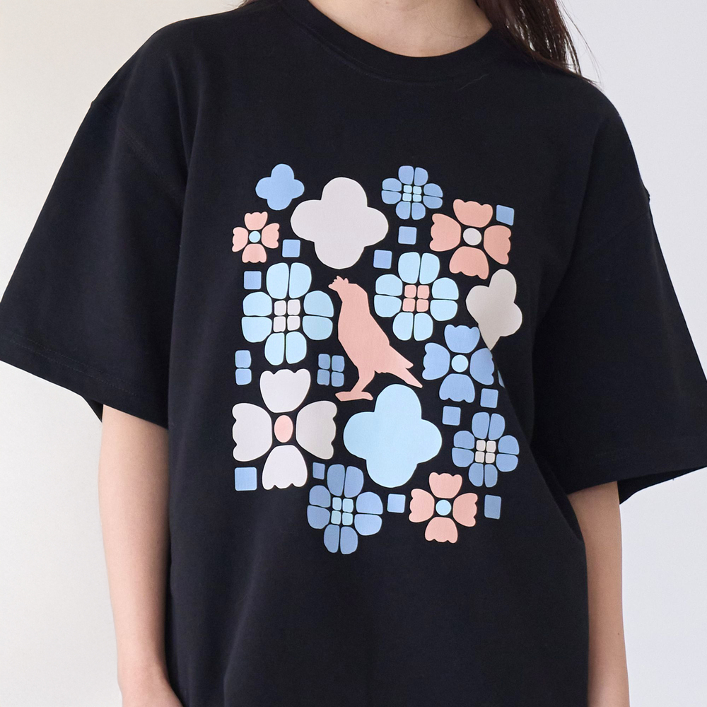 Oversized T-Shirt/Vintage Garden/Pastel/Black