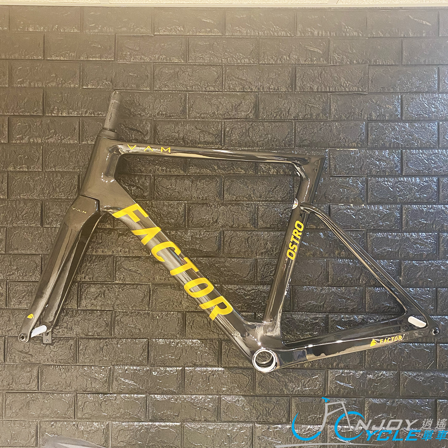 Factor OSTRO VAM Frameset Brushed Gold