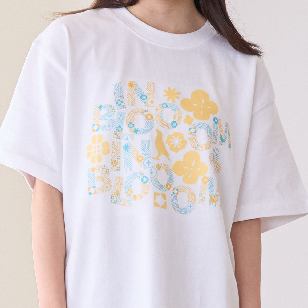Oversized T-Shirt/inBlooominBlooom/Summer Yellow & Blue/White