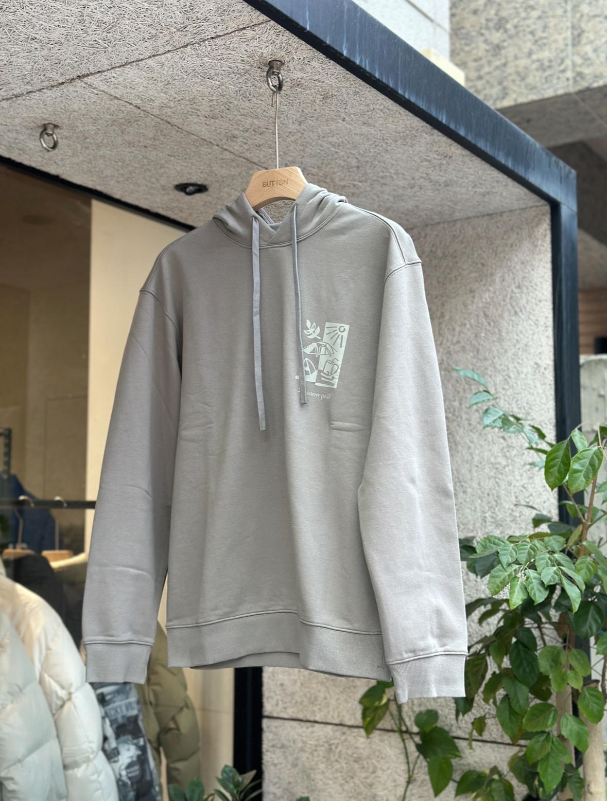 【現貨】snow peak Reverse Graphic Hood T-shirts 露營反向圖像 帽tee 長袖 S25SUFHD50