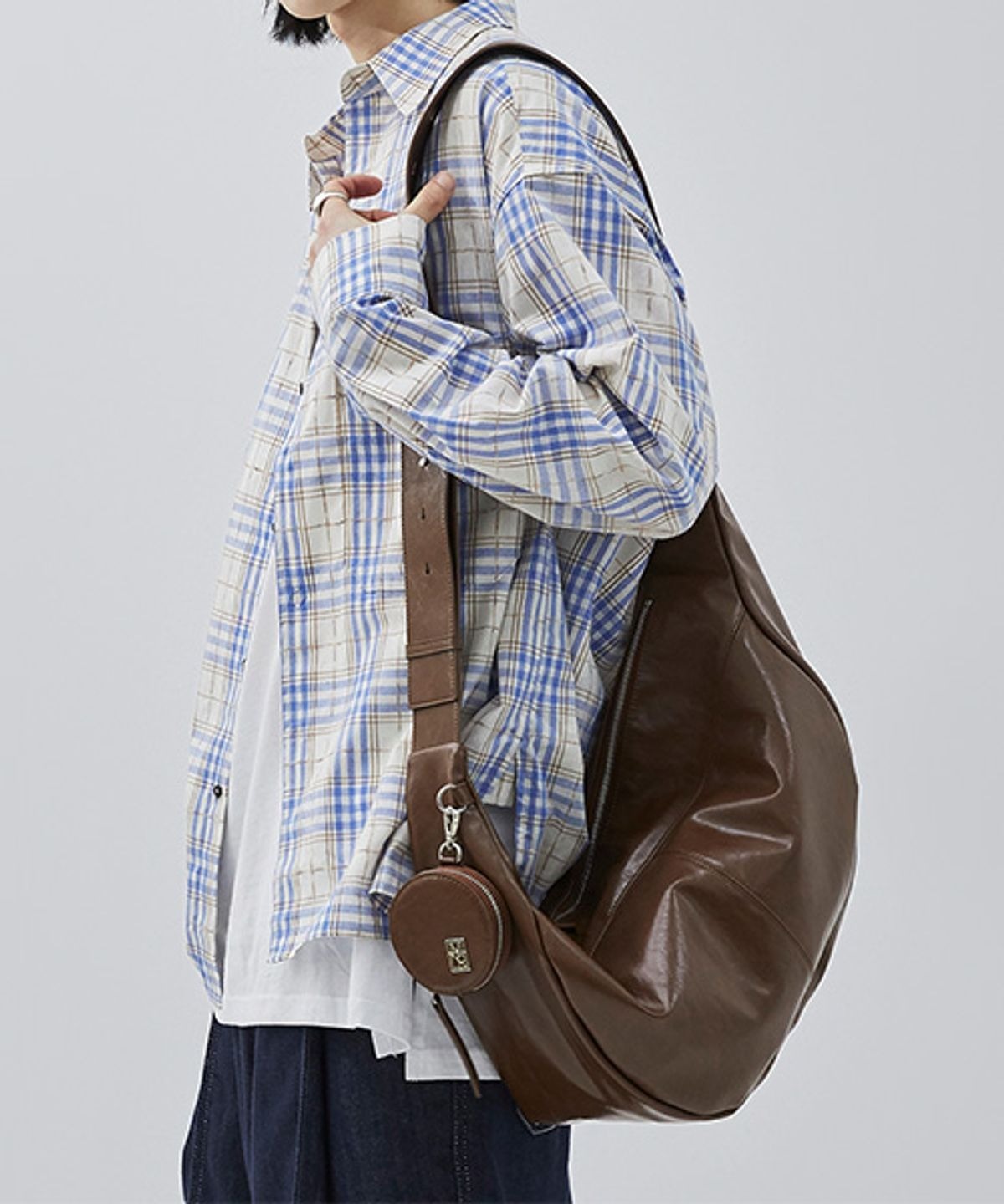 MIMTHEWARDROBE) DK同款！MONTA CRACK LEATHER MESSAGE BAG