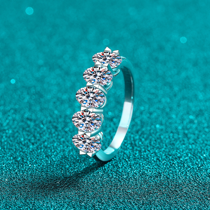 莫桑鑽鴿蛋形排戒    R2.5C050