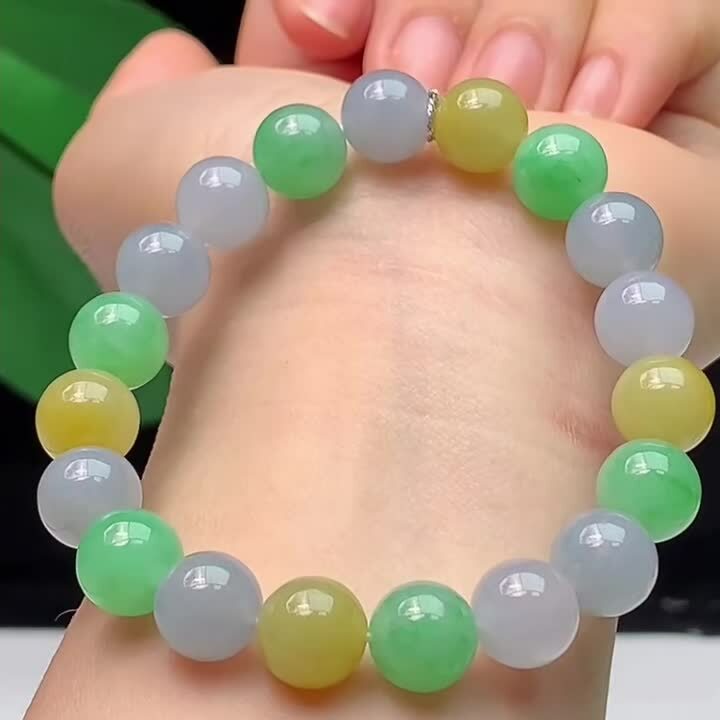 超人気ブティック 217336 翡翠多寶手串(10mm直徑) アクセサリー