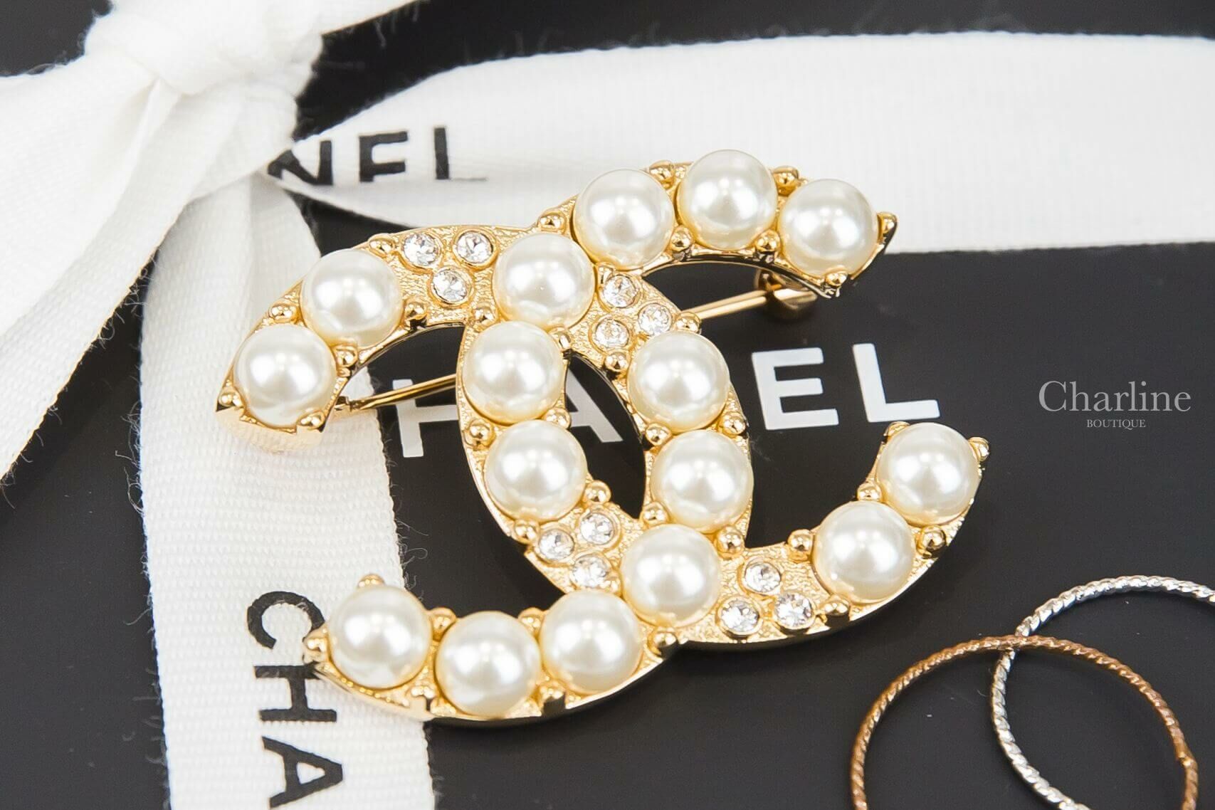 Chanel Brooch 金色珍珠水鑽CC胸針