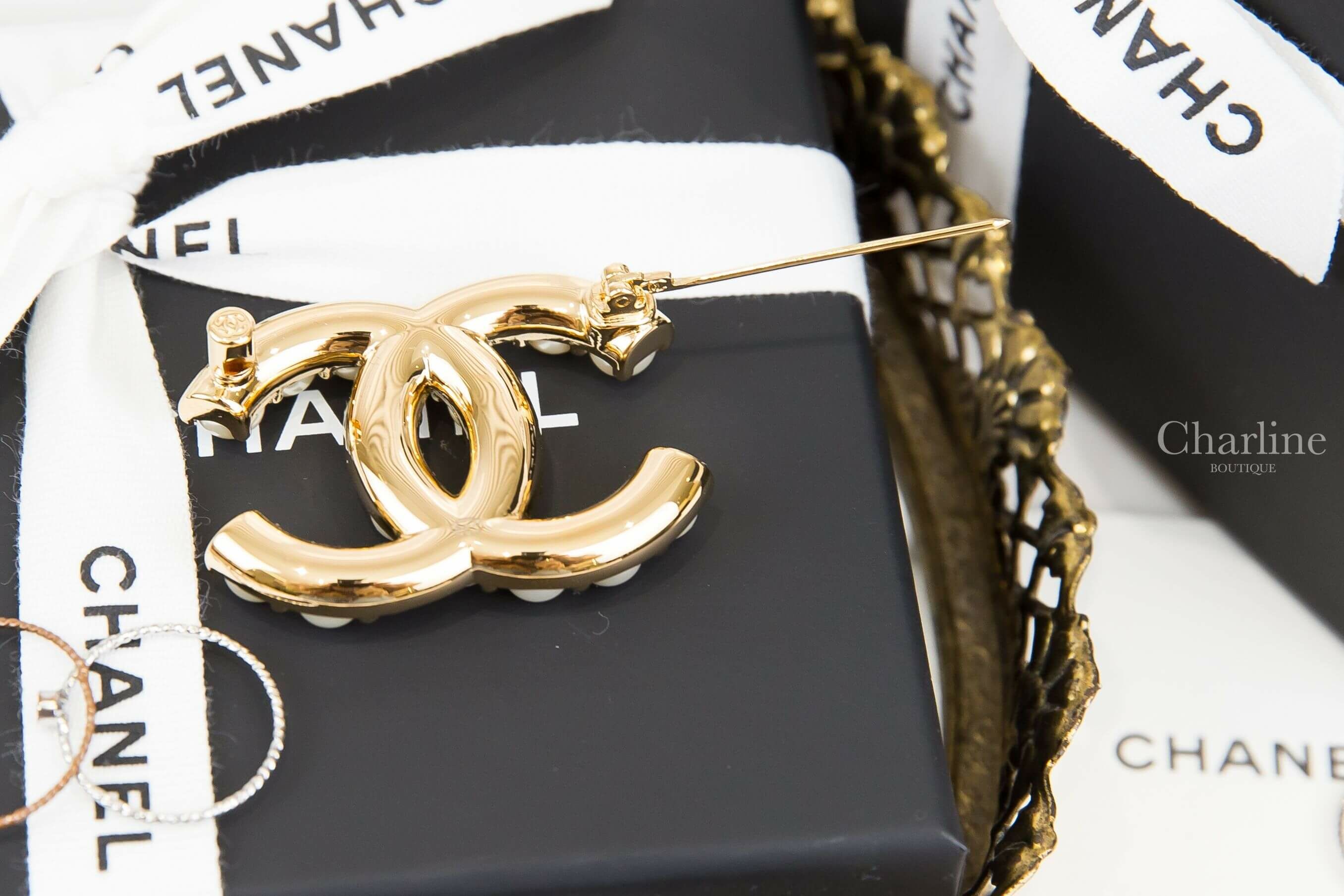 Chanel Brooch 金色珍珠水鑽CC胸針-Charline Boutique 精品代購