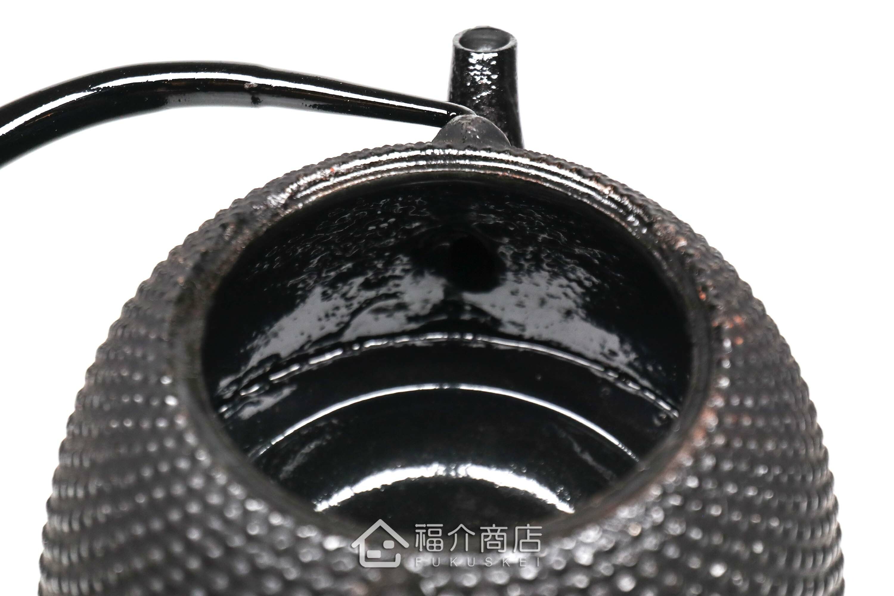 泡茶用的黑色霰紋造型鑄鐵泡茶壺
