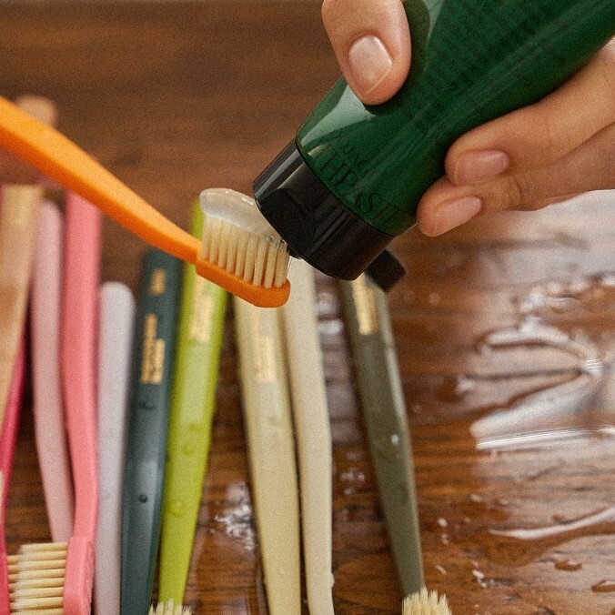 HETRAS 彩虹雙層刷毛油漆桶牙刷