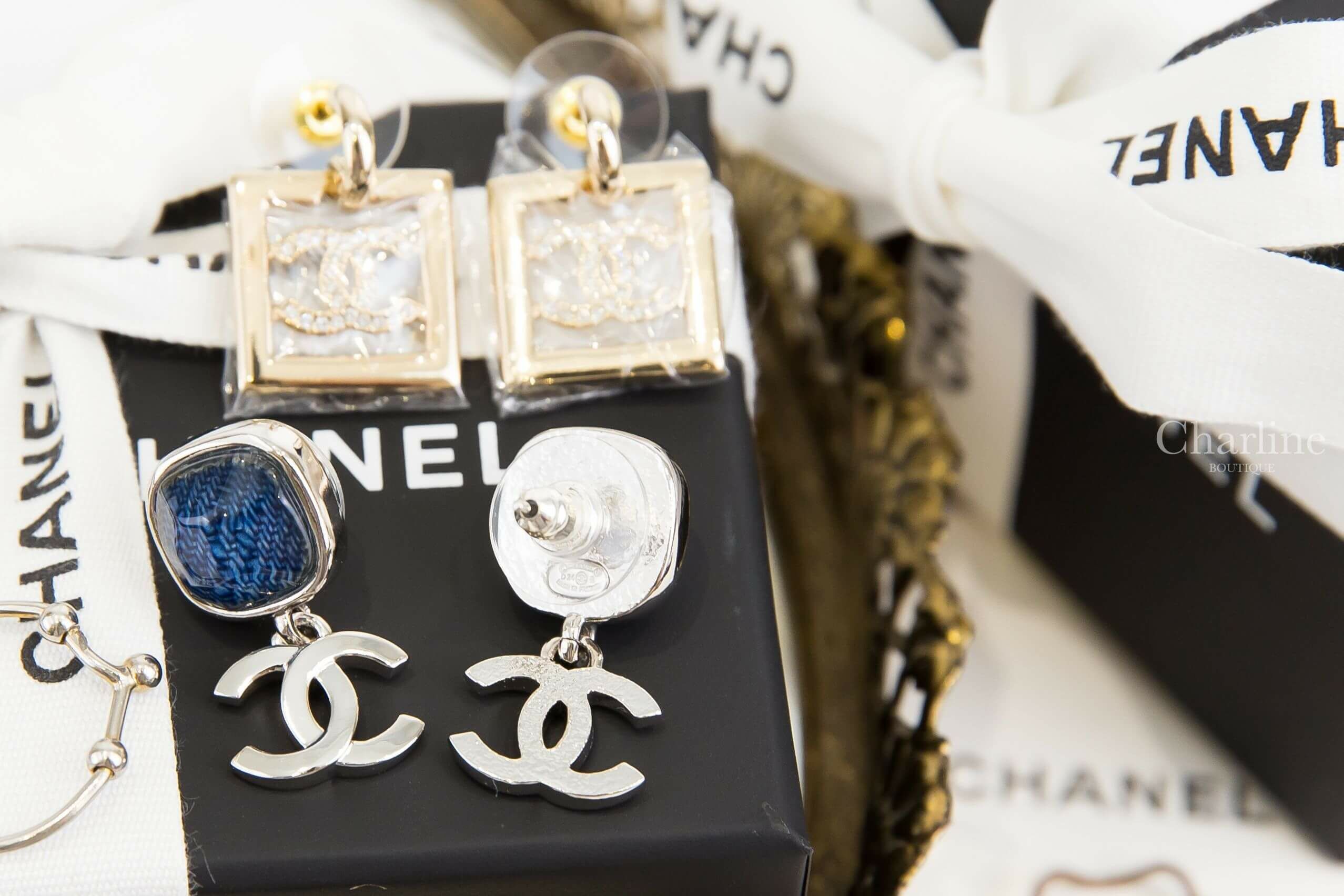 Chanel Earrings 單寧藍方塊銀色CC垂墜耳環-Charline Boutique 精品代購