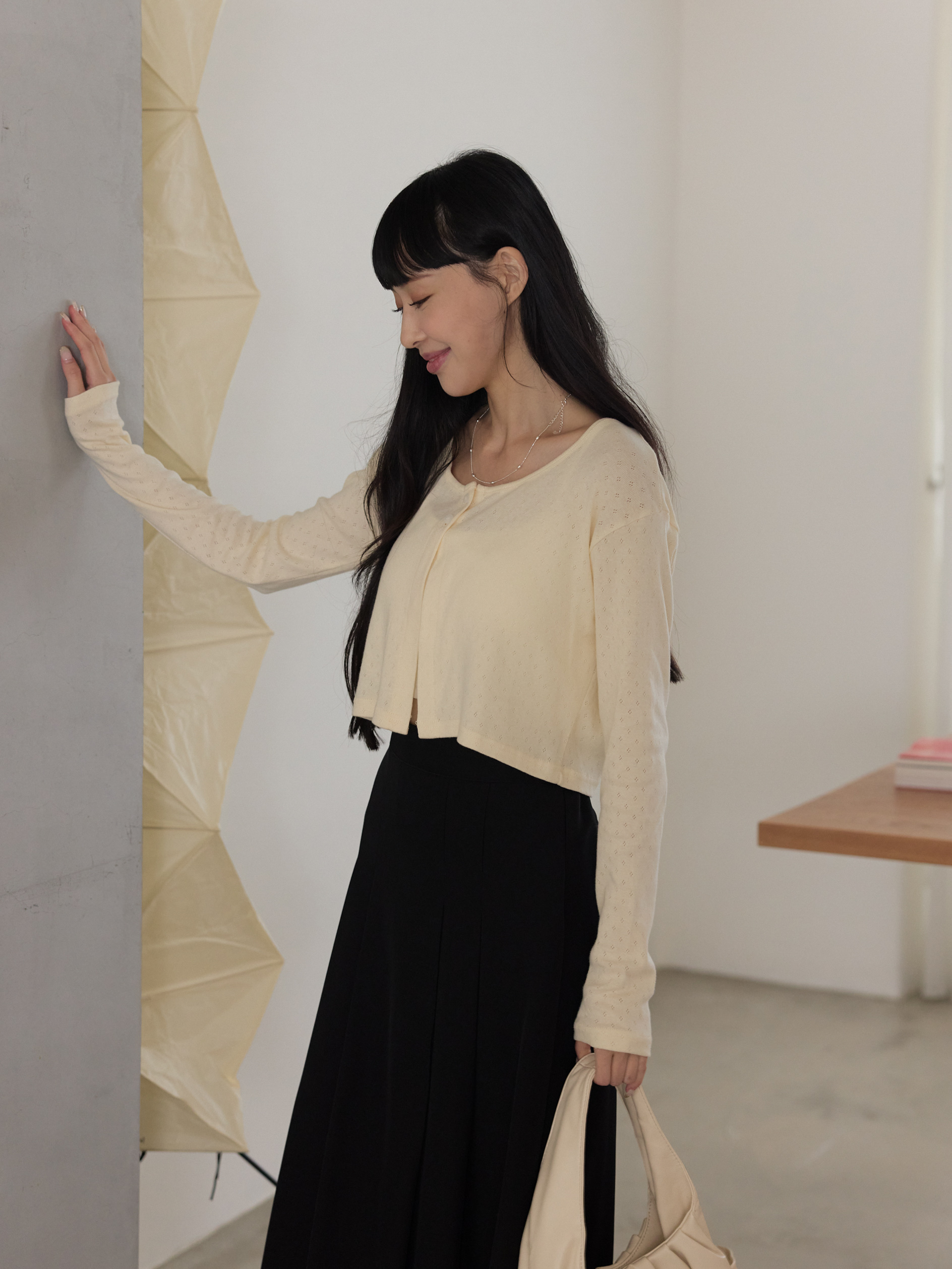 輕薄雙釦鏤空罩衫