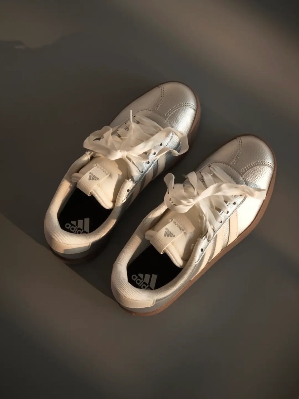 ADIDAS VL COURT 3.0 銀奶油 液態銀 米白 奶油白 荔枝皮 焦糖底 男女鞋 JQ7315 / 預購